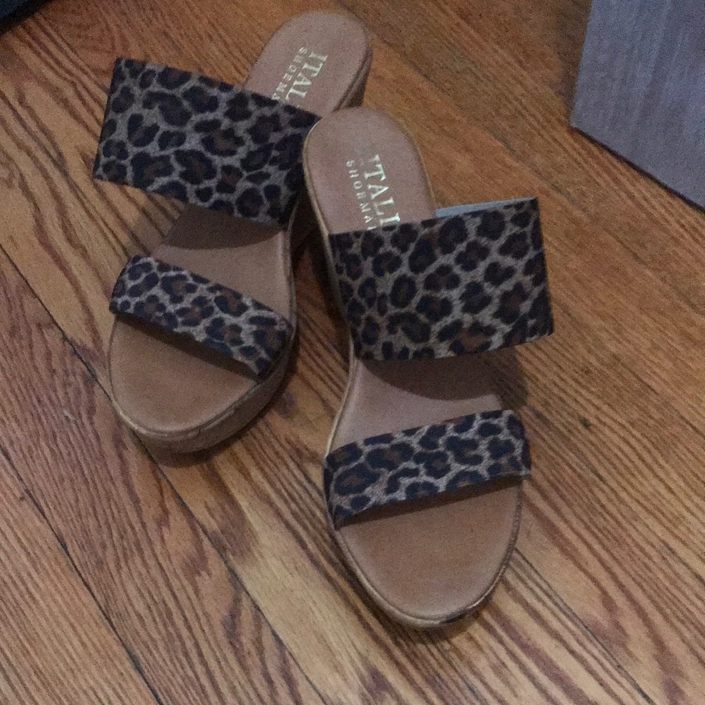 Wedges - Picture 1 of 5